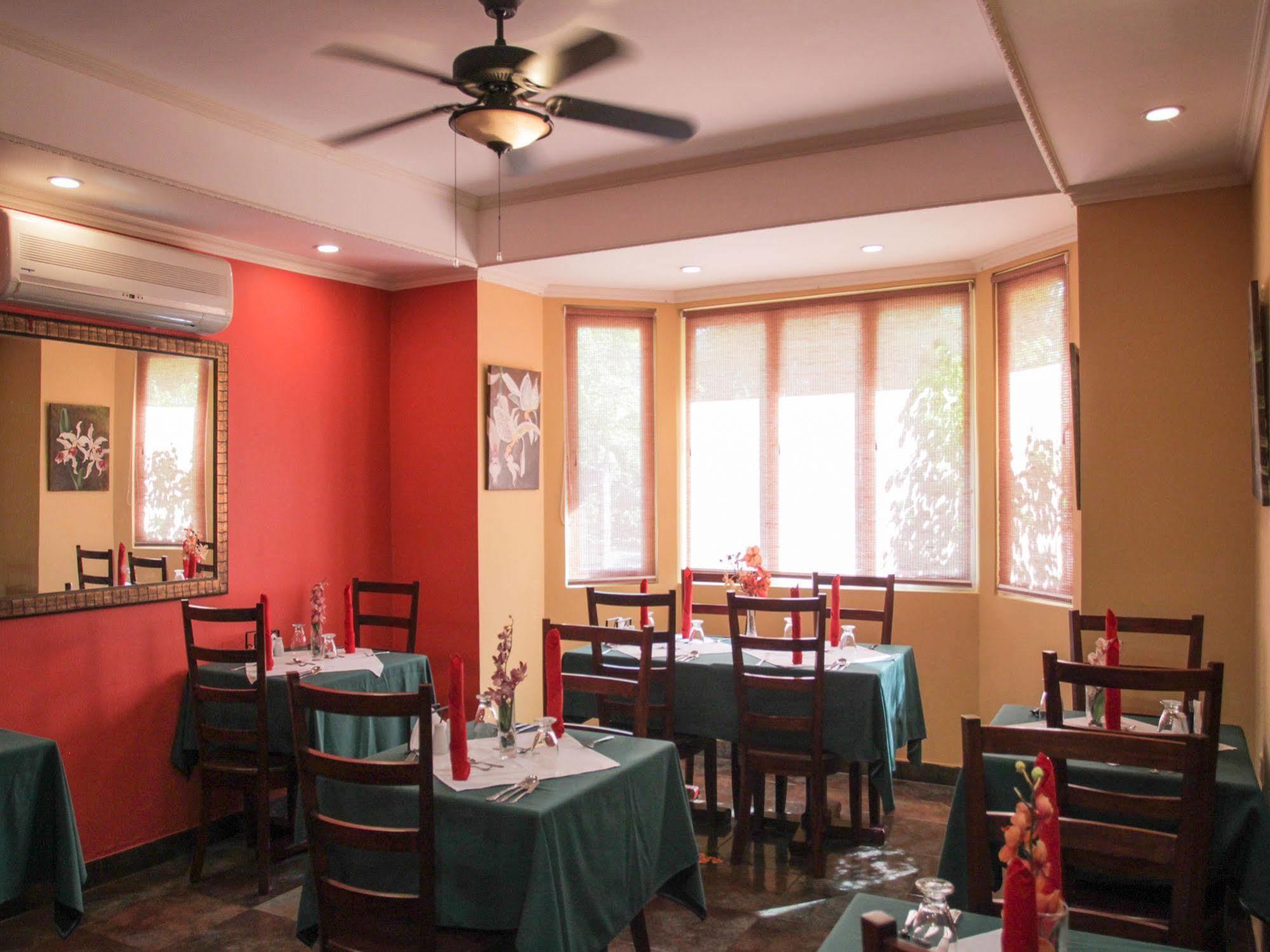 L'Orchidee Boutique Hotel Port of Spain Eksteriør billede