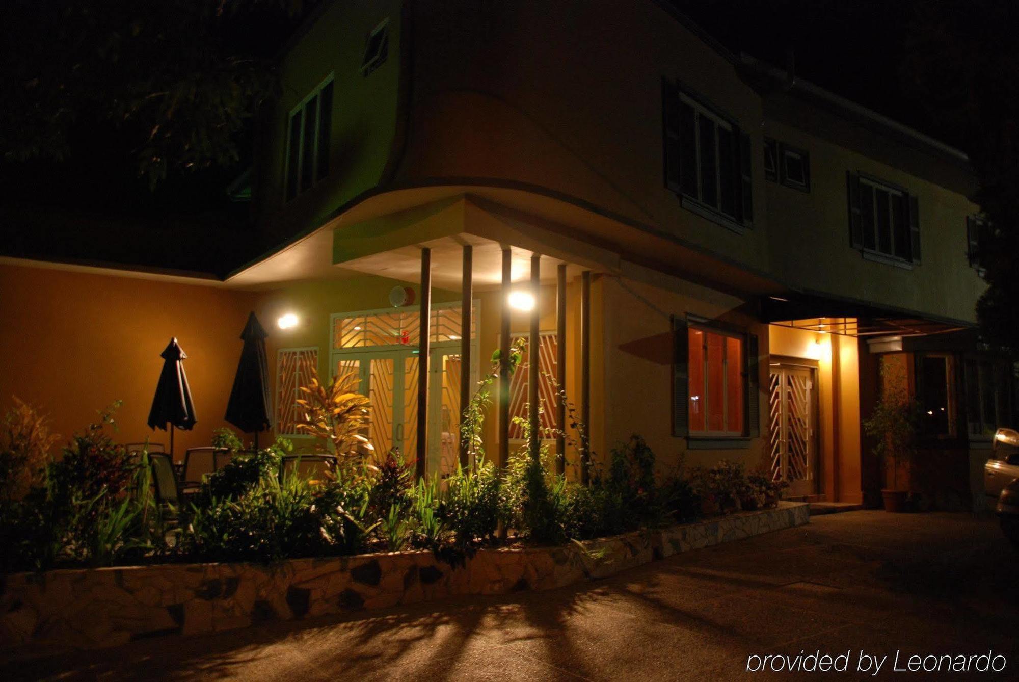 L'Orchidee Boutique Hotel Port of Spain Eksteriør billede