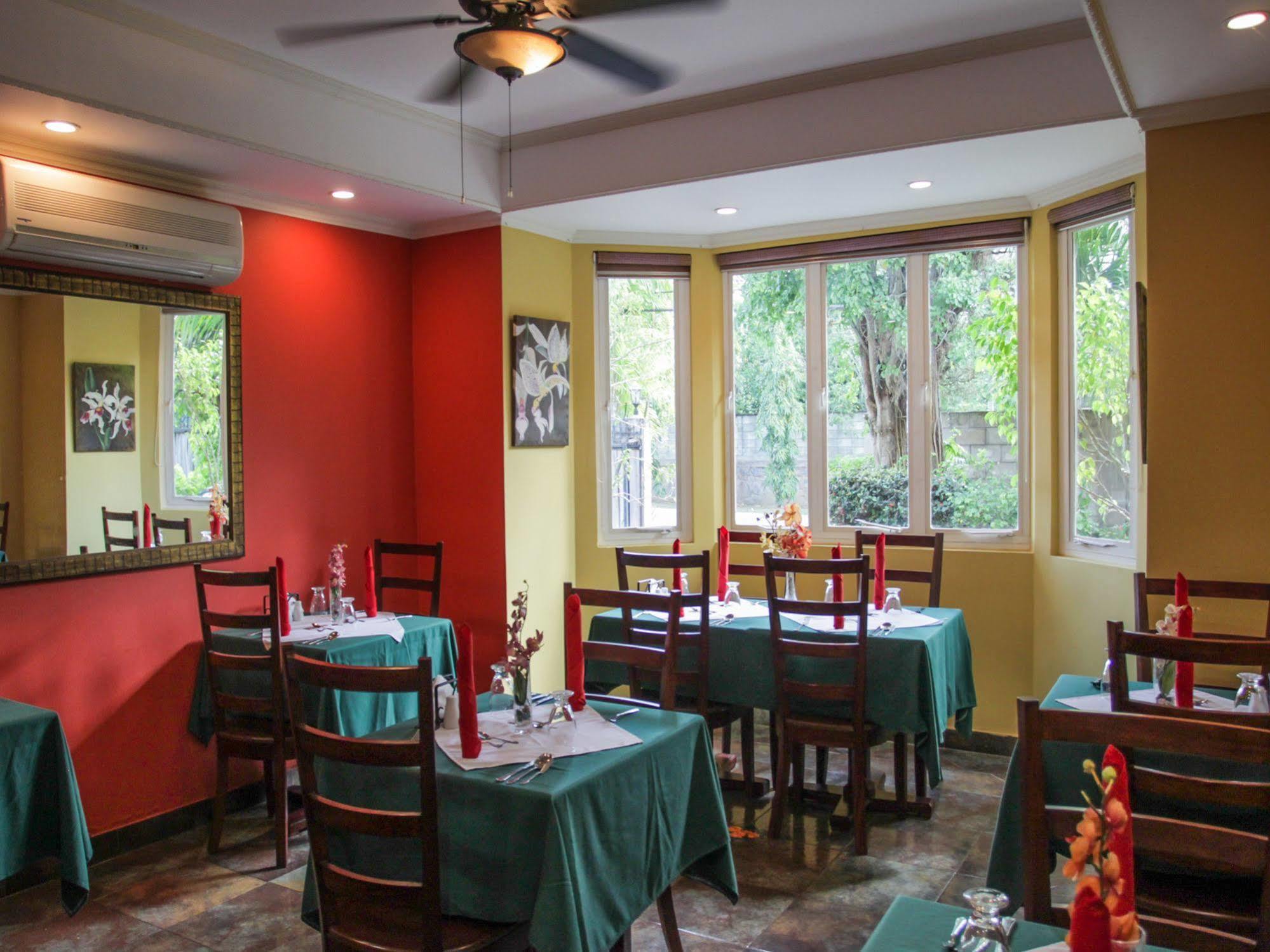 L'Orchidee Boutique Hotel Port of Spain Eksteriør billede
